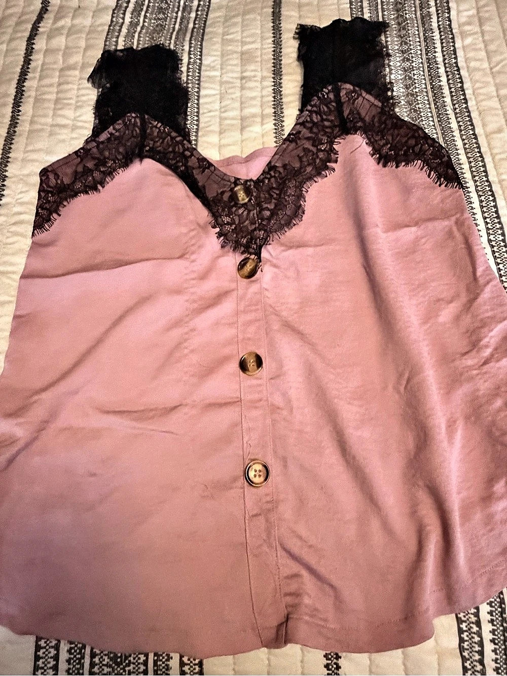 Lace Trim decorative Button Front tank in Pink